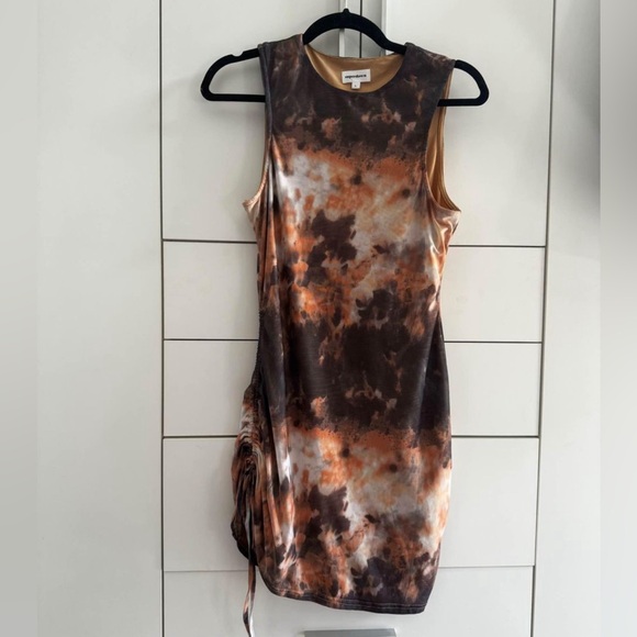 Patterned Dress - Picture 1 of 2